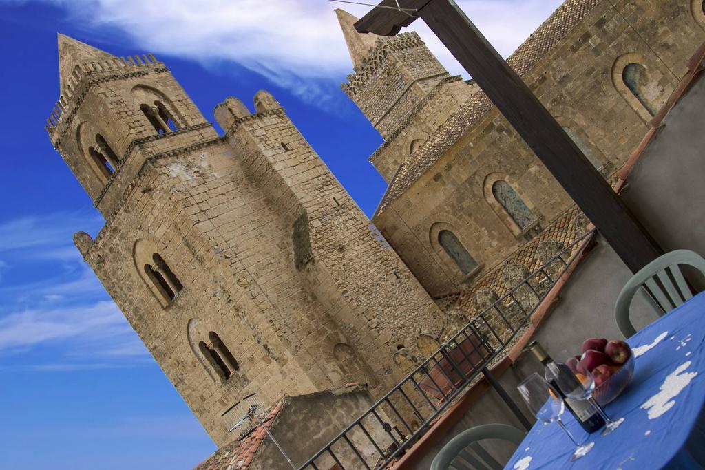Terrazza Delle Mura Cefalù Buitenkant foto
